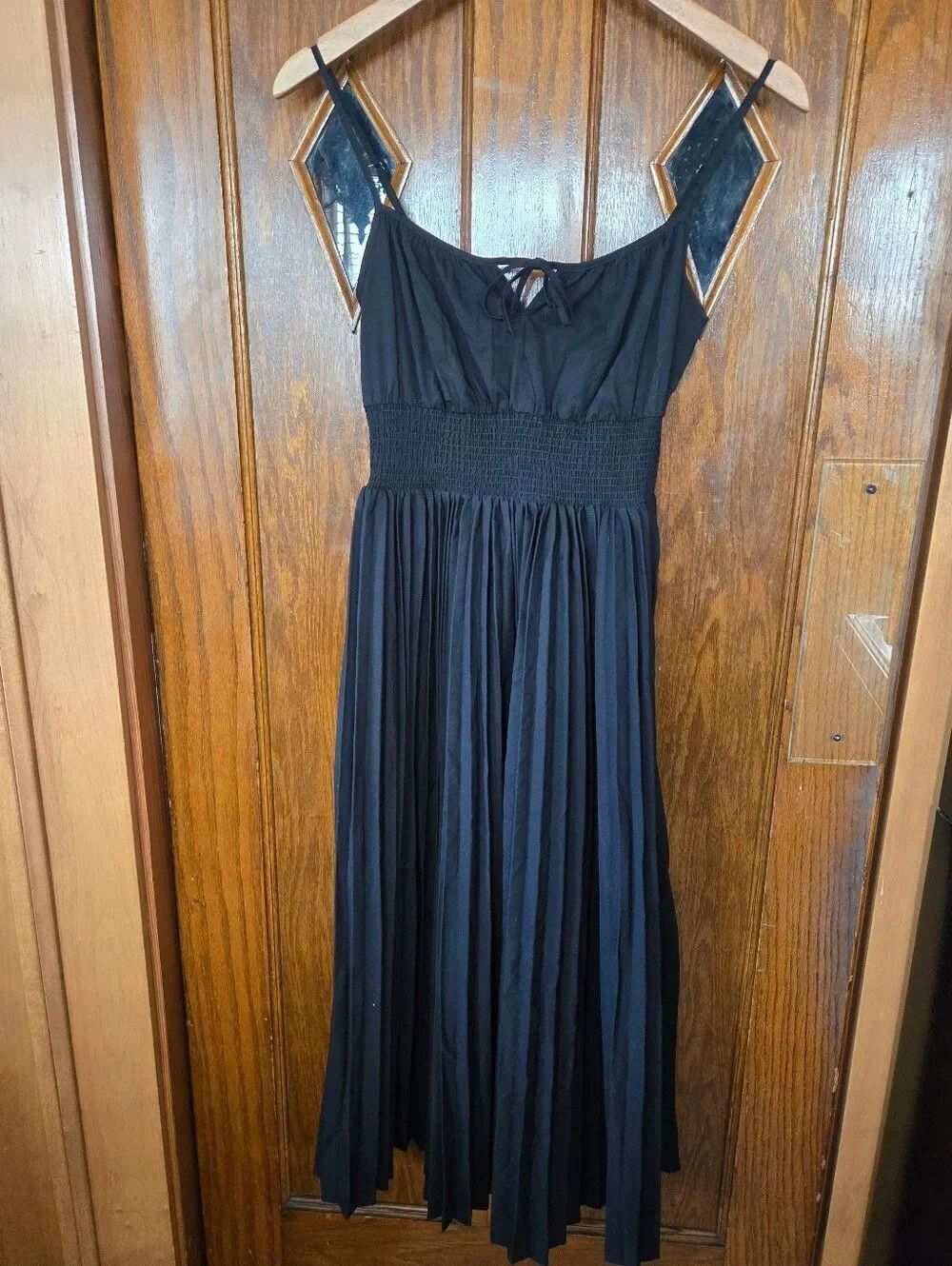 J Crew Black Pleated Midi Dress with Smocking And Spaghetti Straps Size 0 - Picture 6 of 15